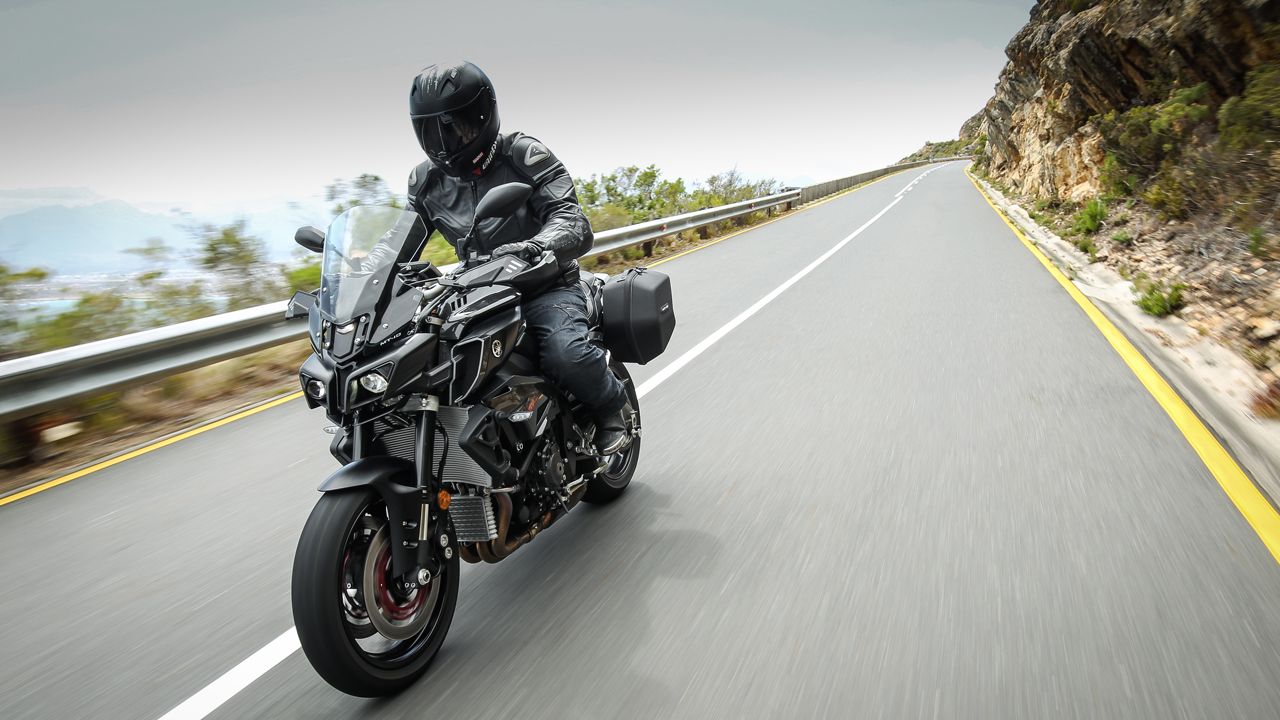 Yamaha MT-10 Tourer y SP