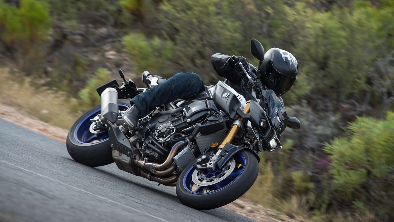 Yamaha MT-10 Tourer y SP
