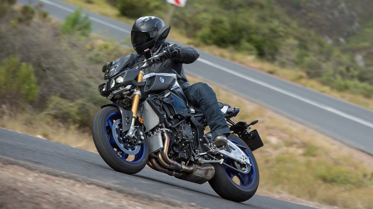 Yamaha MT-10 Tourer y SP