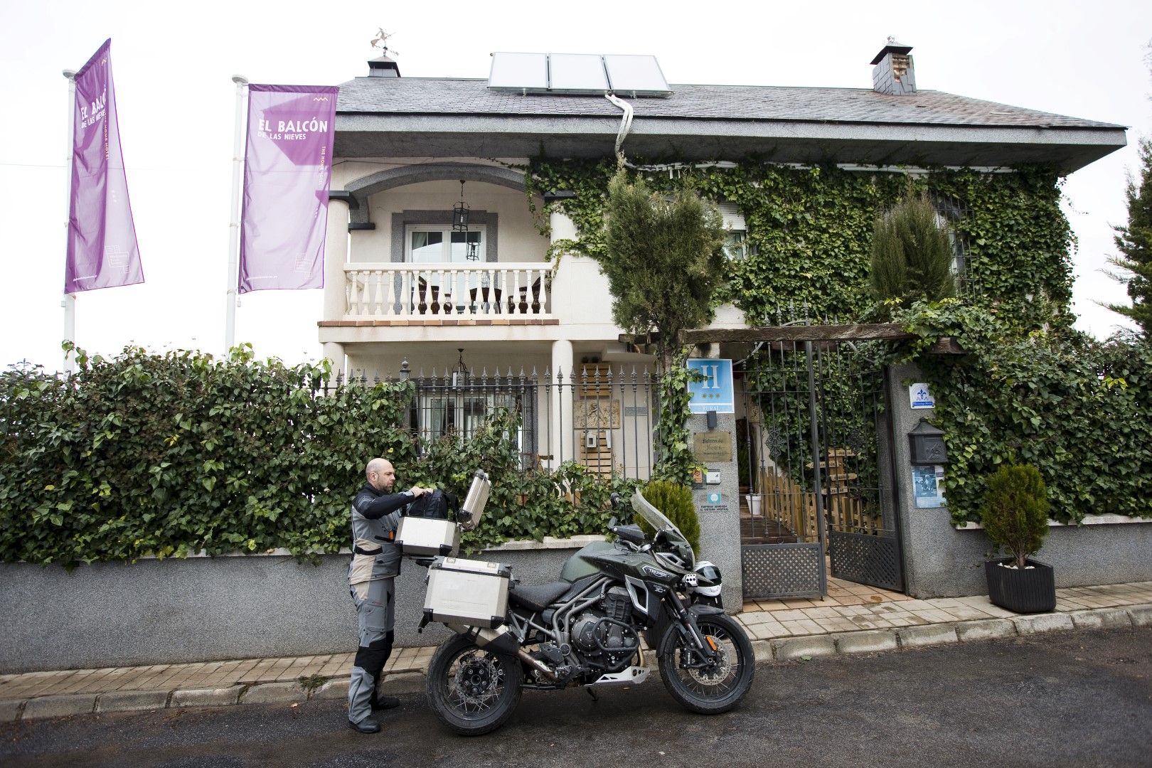 Ruta en moto entre Málaga y Granada con Ruralka