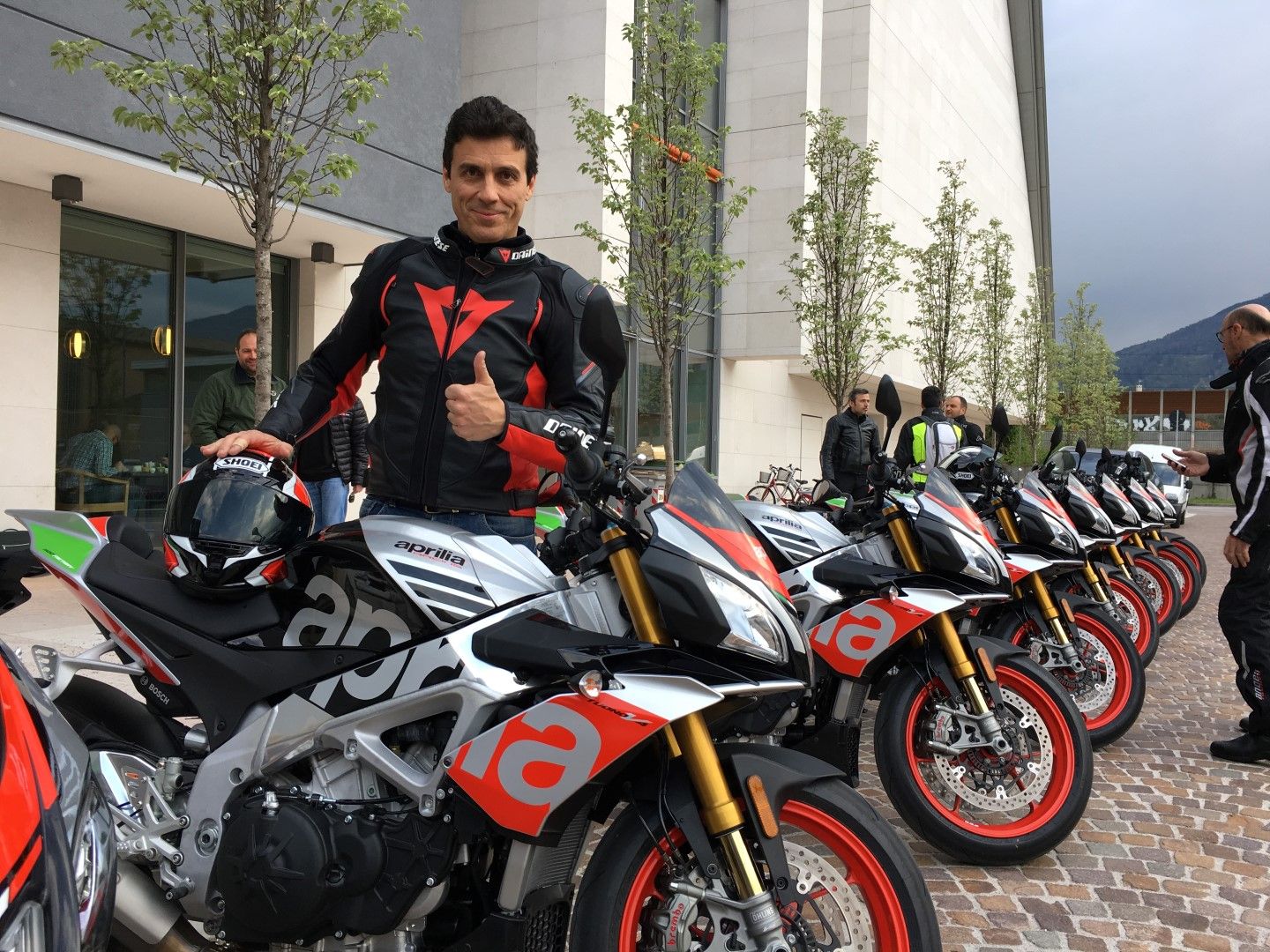 Aprilia Tuono V4 1100 Factory 2017. Fotos