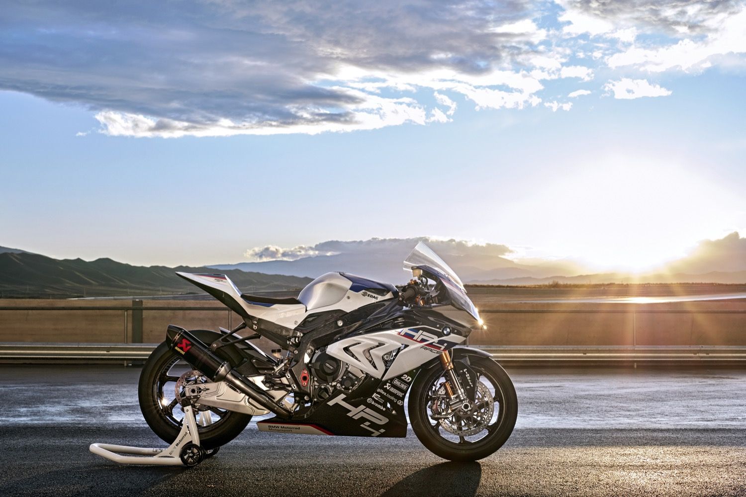 BMW HP4 Race 2017