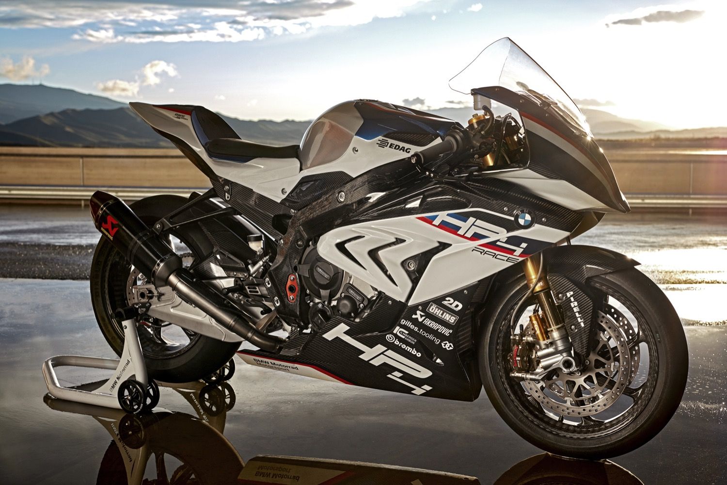 BMW HP4 Race 2017
