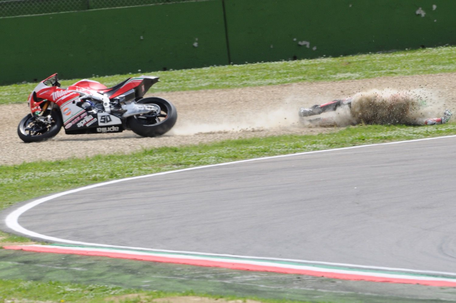 Accidente Eugene Laverty, SBK Imola