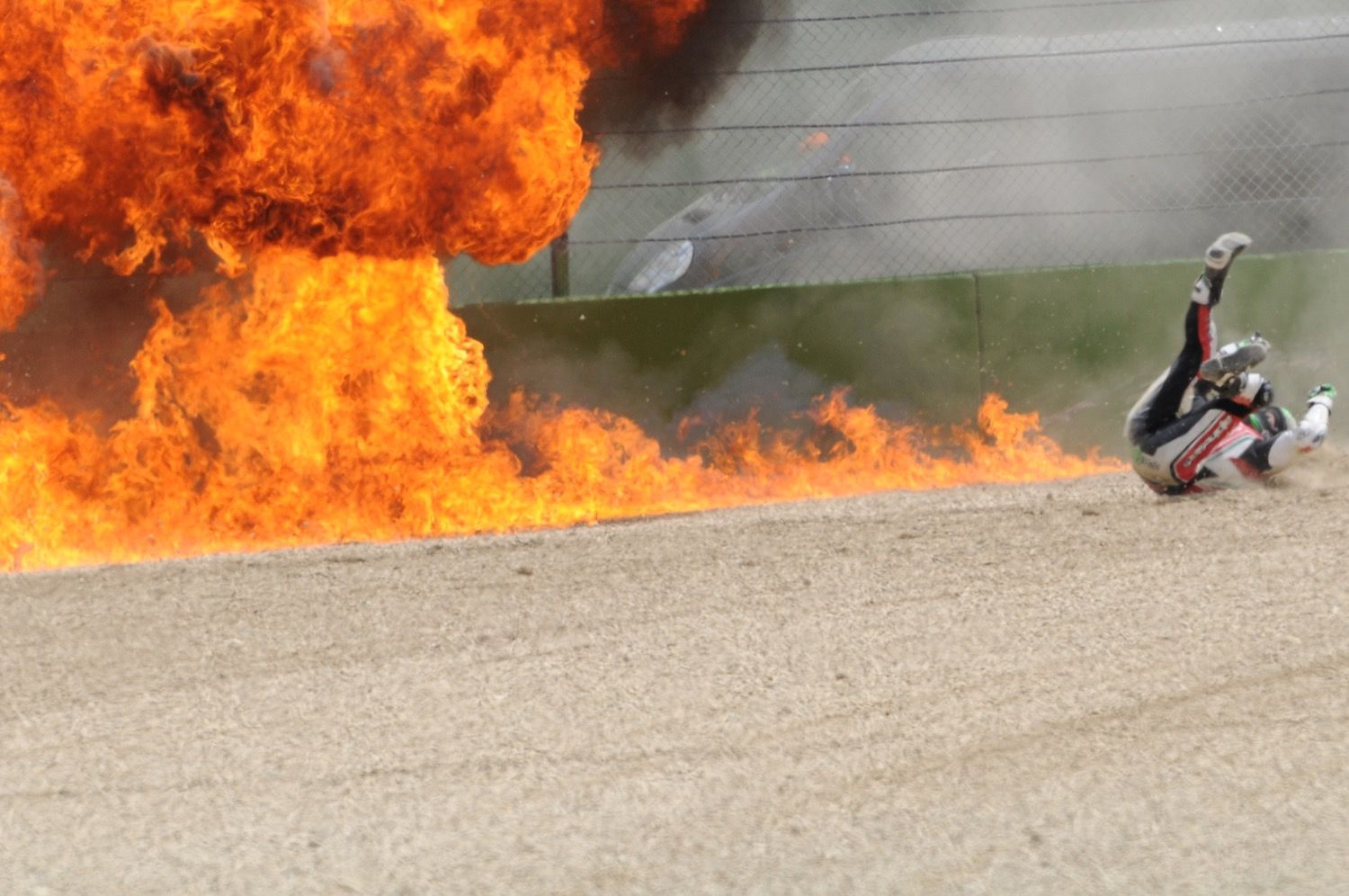 Accidente Eugene Laverty, SBK Imola
