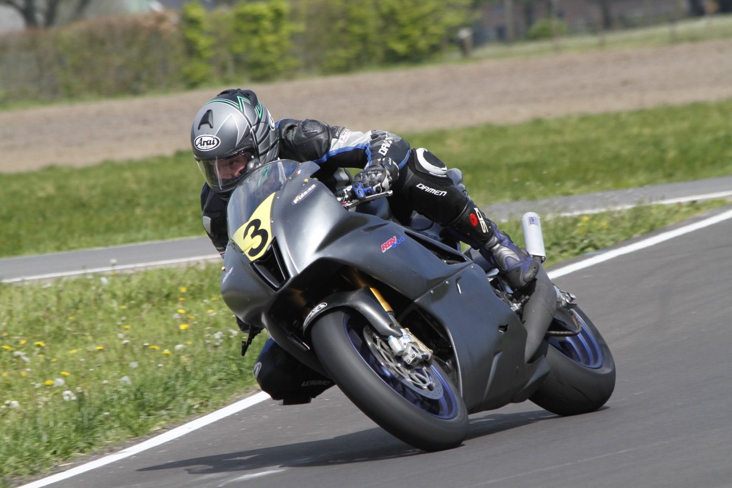 Aprilia RDV500 en acción