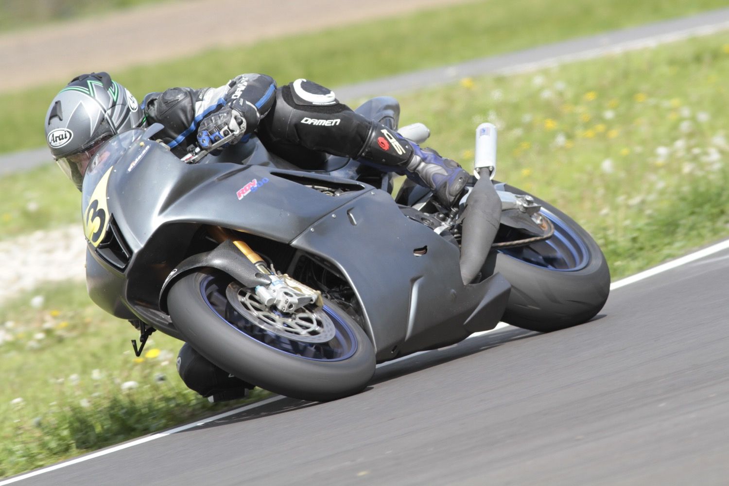 Aprilia RDV500 en acción