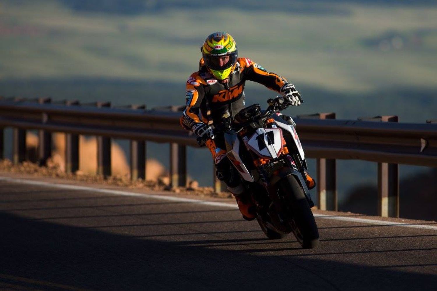 KTM 1290 Super Duke R en Pikes Peak
