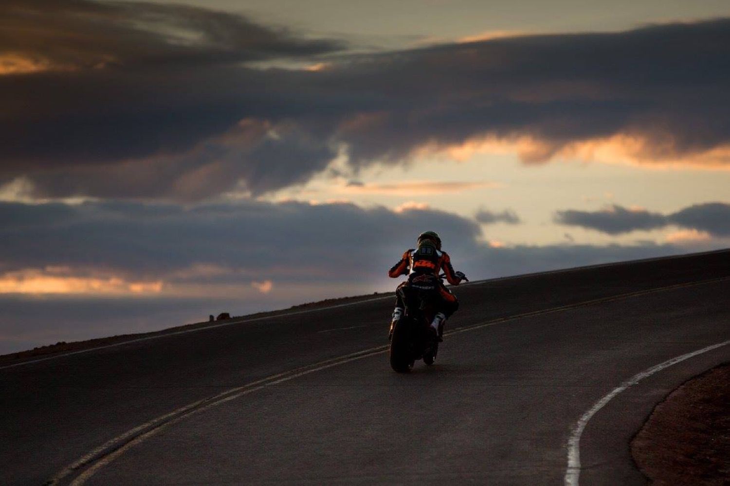 KTM 1290 Super Duke R en Pikes Peak