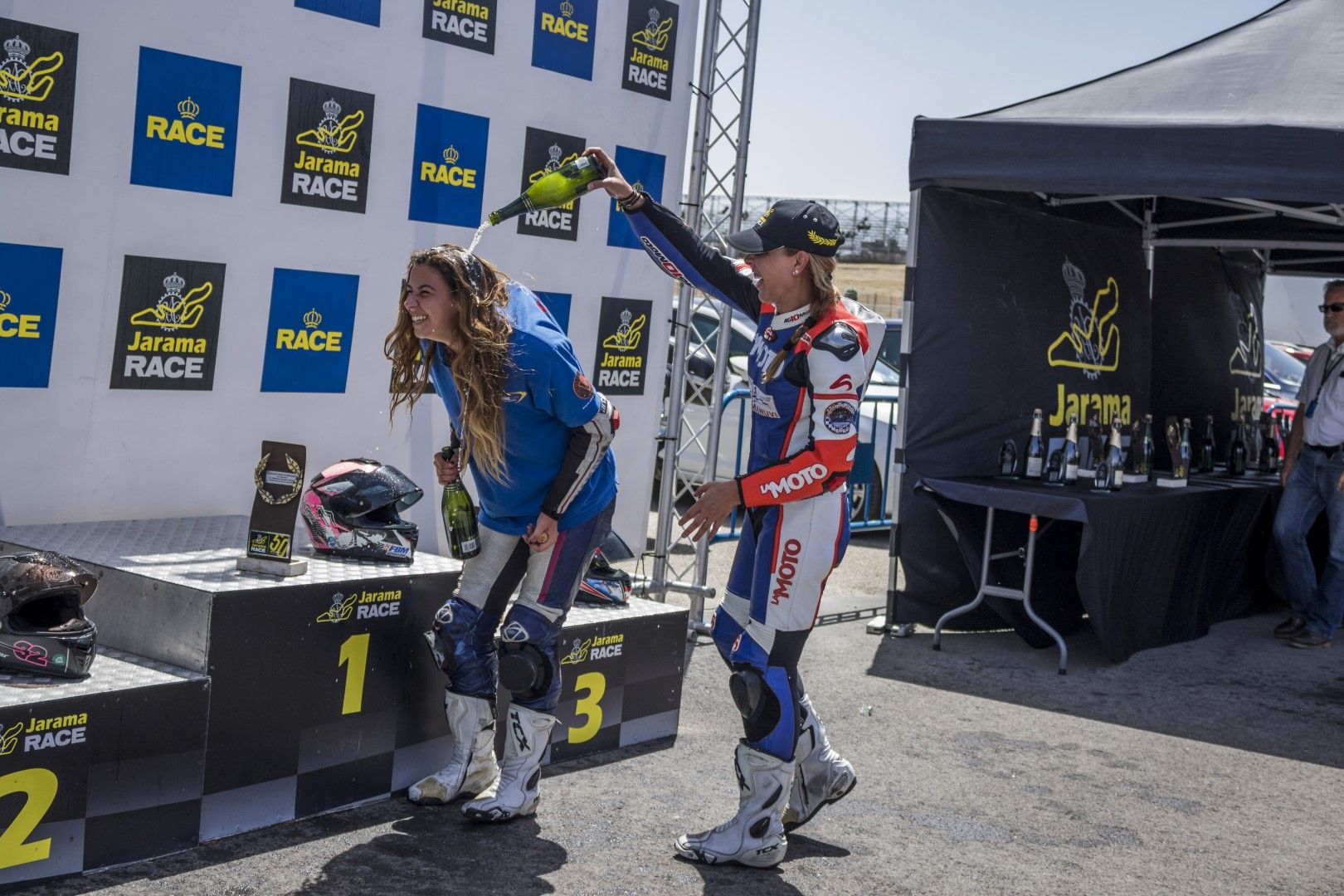RACE 50 Aniversario: larga travesía del desierto