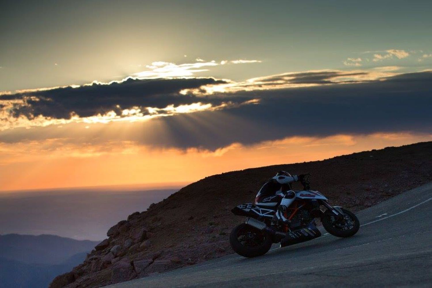 KTM 1290 Super Duke R en Pikes Peak