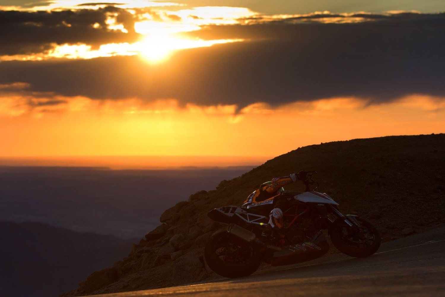 KTM 1290 Super Duke R en Pikes Peak