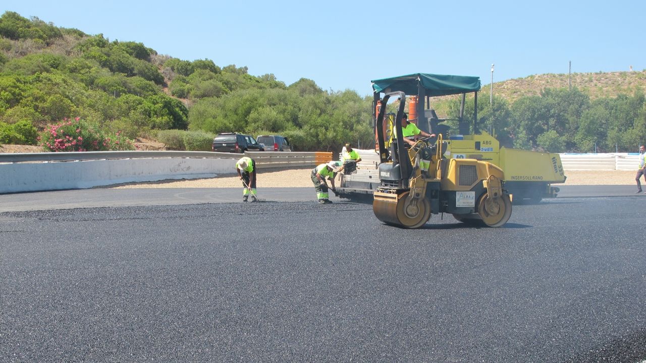 Reasfaltado del Circuito de Jerez