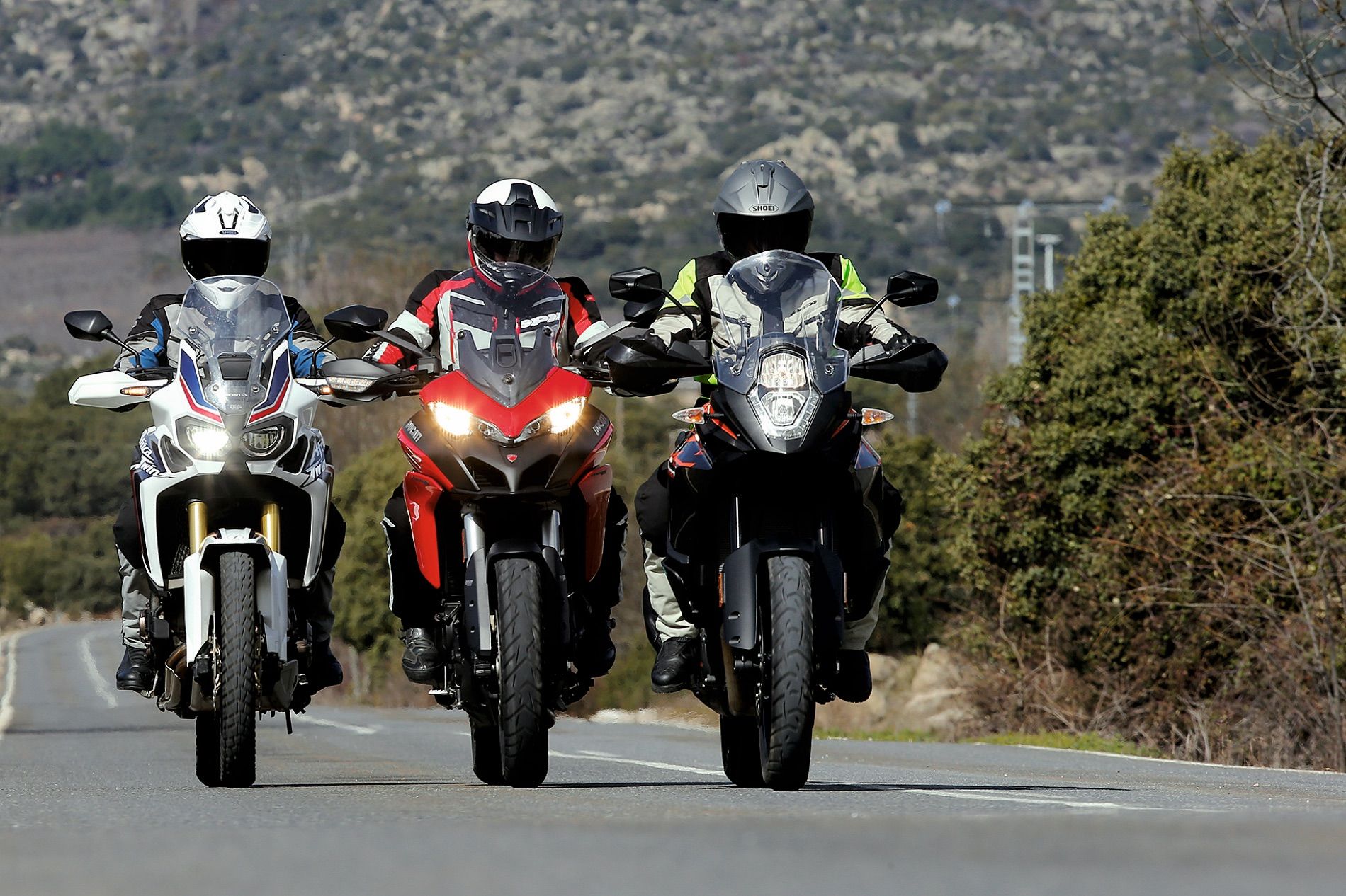 Comparativa Trail: Africa Twin vs MTS 950 vs 1090 Adv