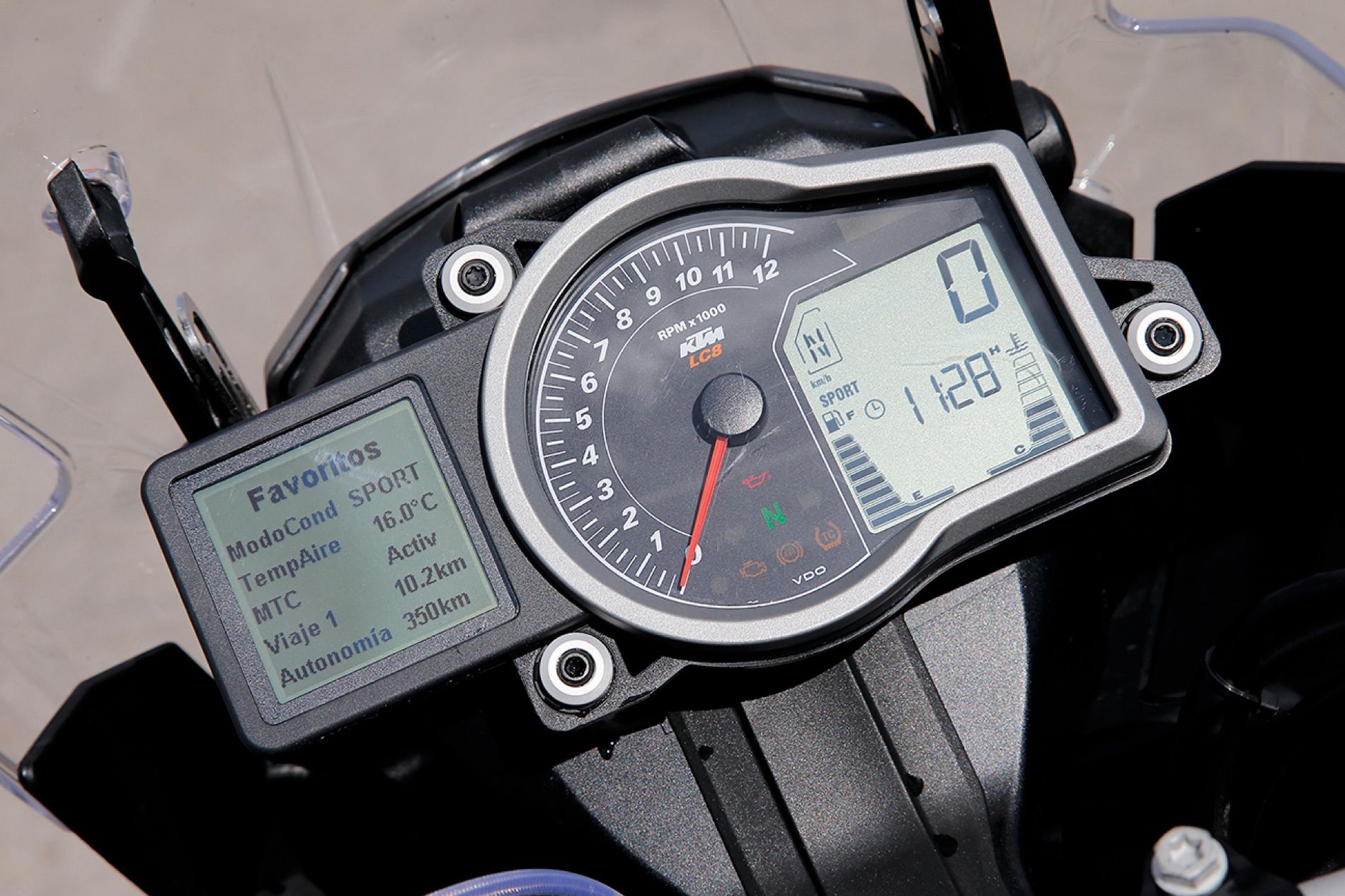 Comparativa Trail: Africa Twin vs MTS 950 vs 1090 Adv
