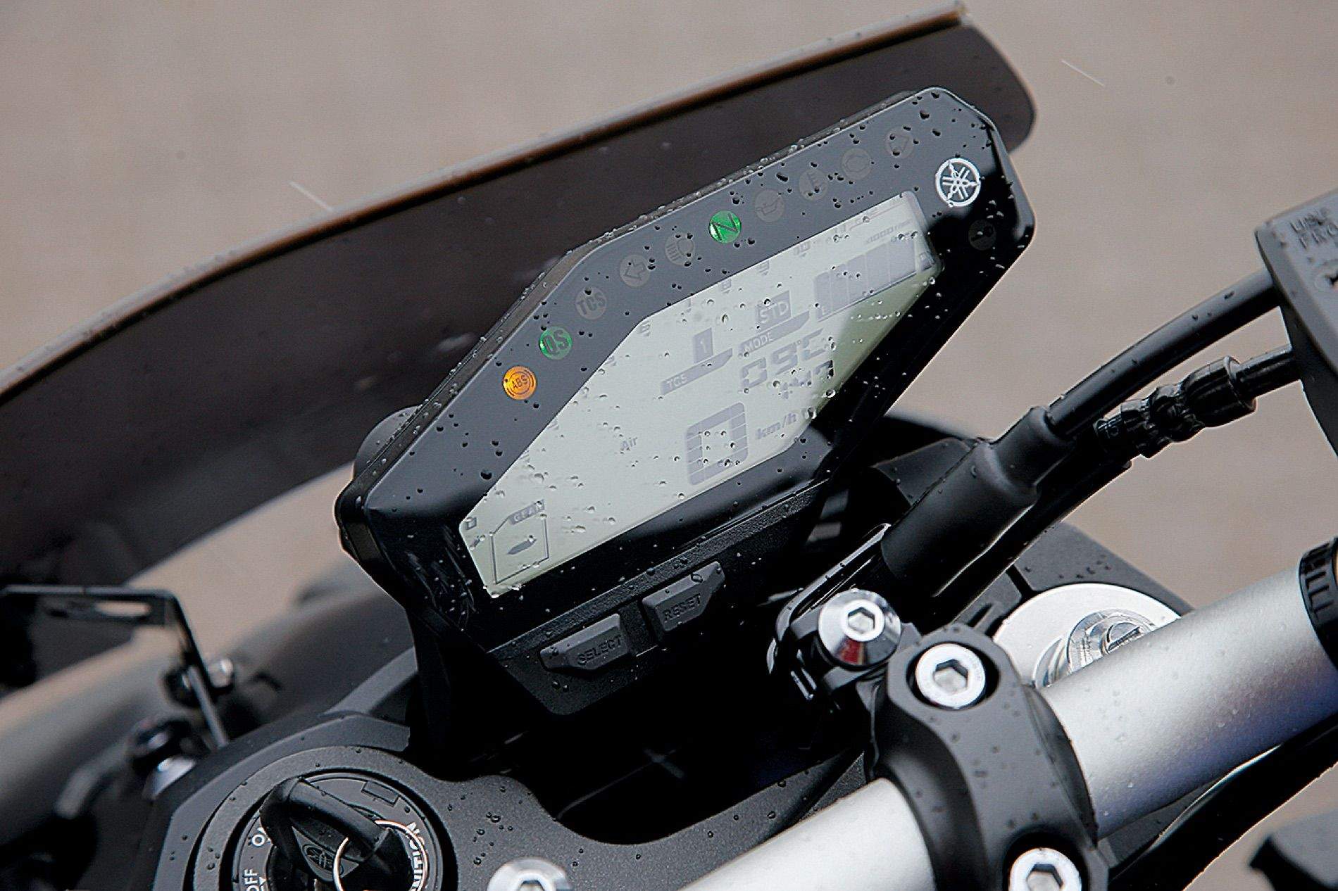 Comparativa Naked: Kawasaki Z900, Yamaha MT09, BMW F 800 R, Suzuki GSX-S 750