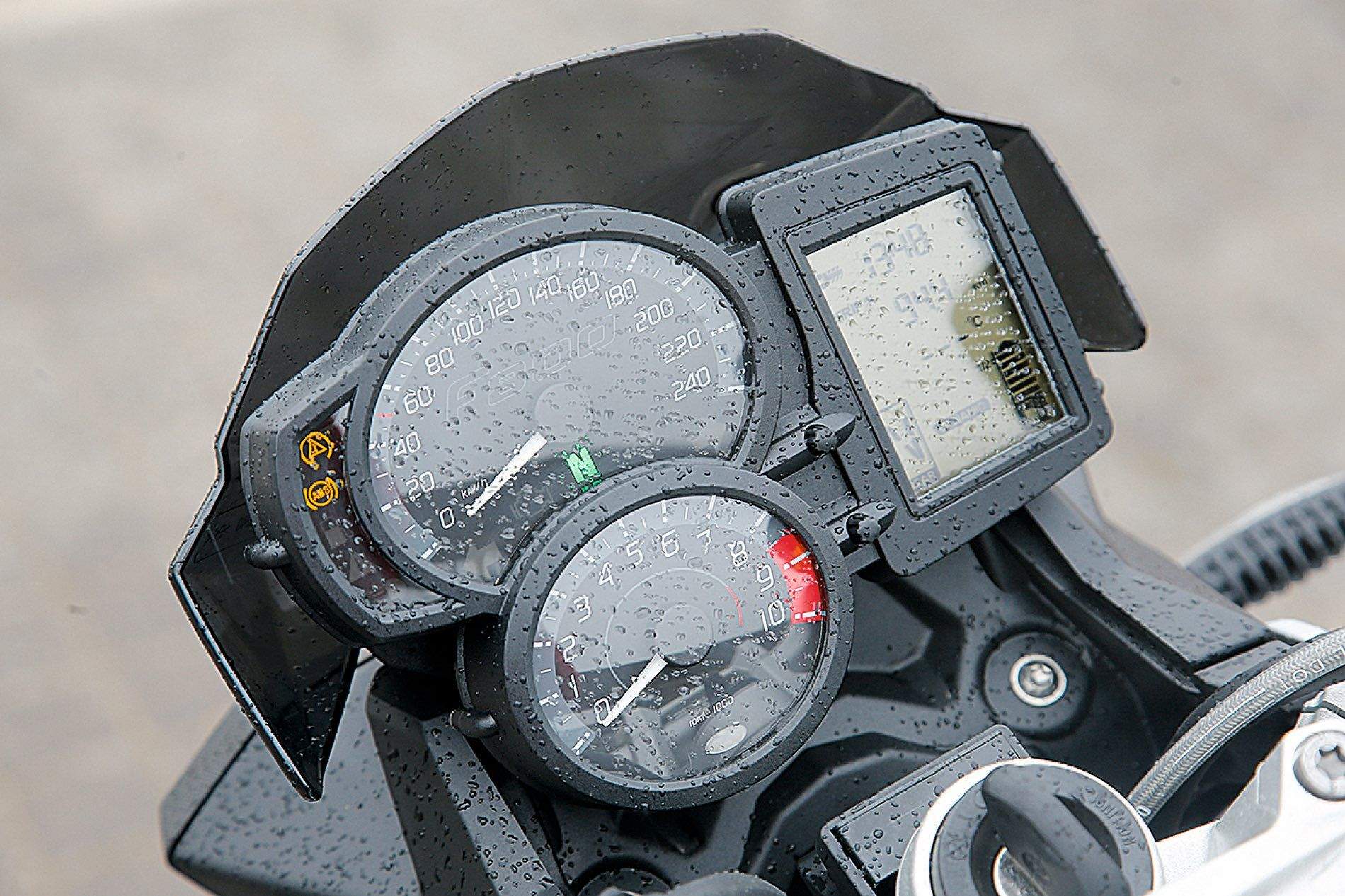 Comparativa Naked: Kawasaki Z900, Yamaha MT09, BMW F 800 R, Suzuki GSX-S 750