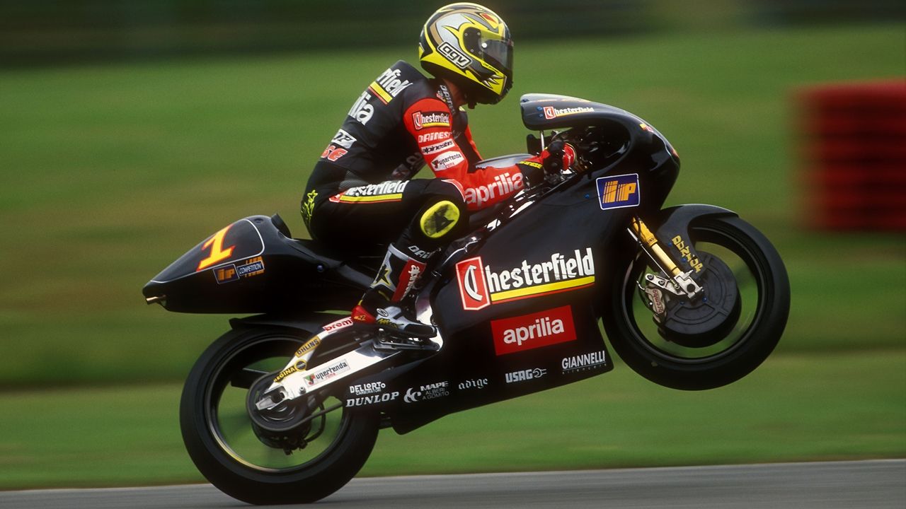 Los campeones del mundo con Aprilia