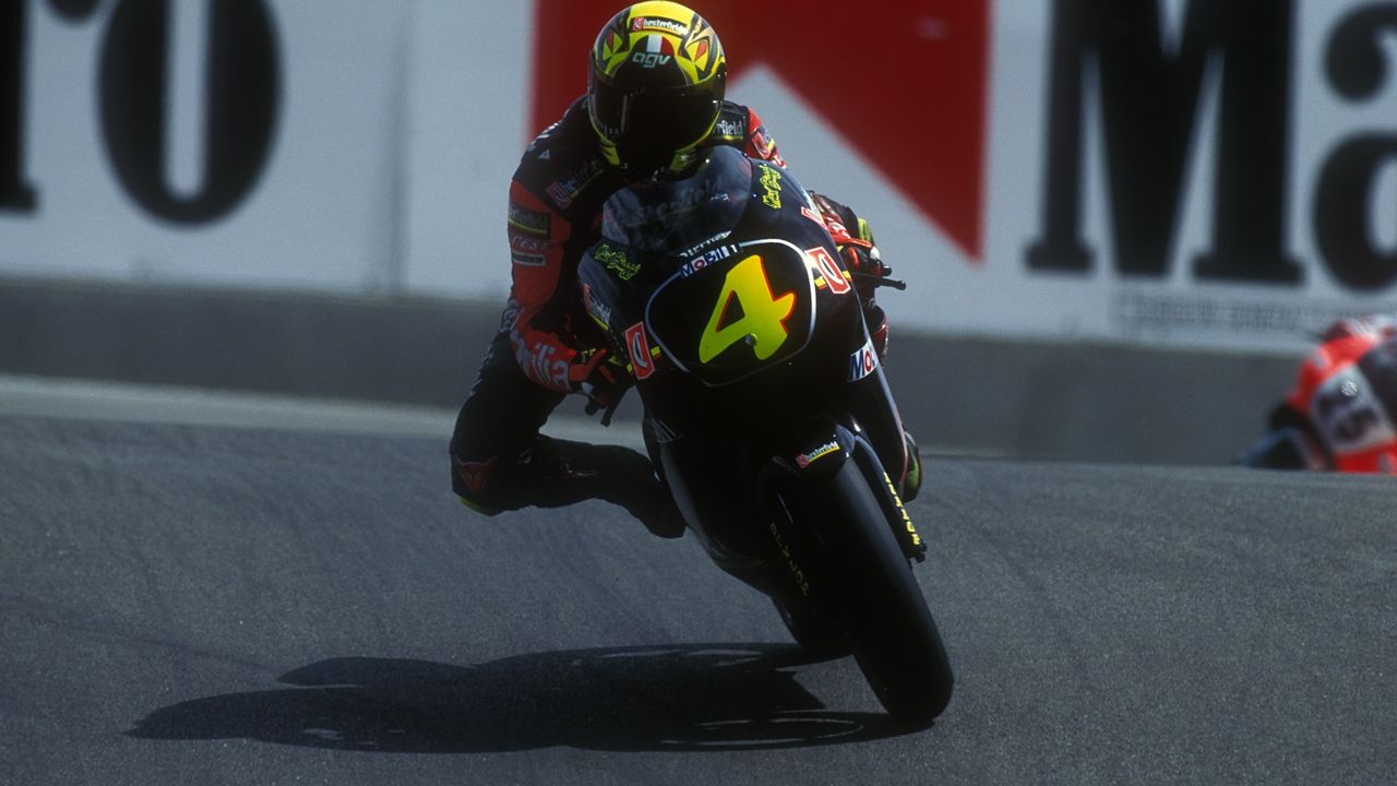Los campeones del mundo con Aprilia