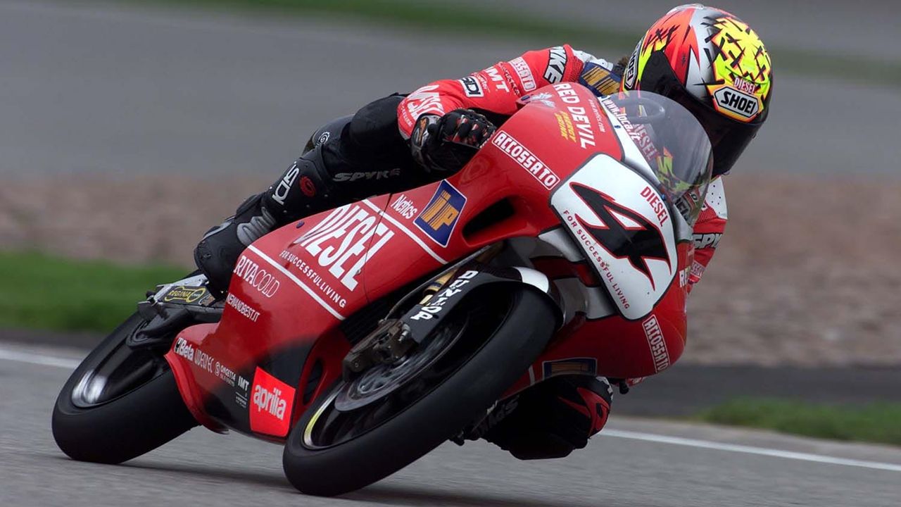 Los campeones del mundo con Aprilia