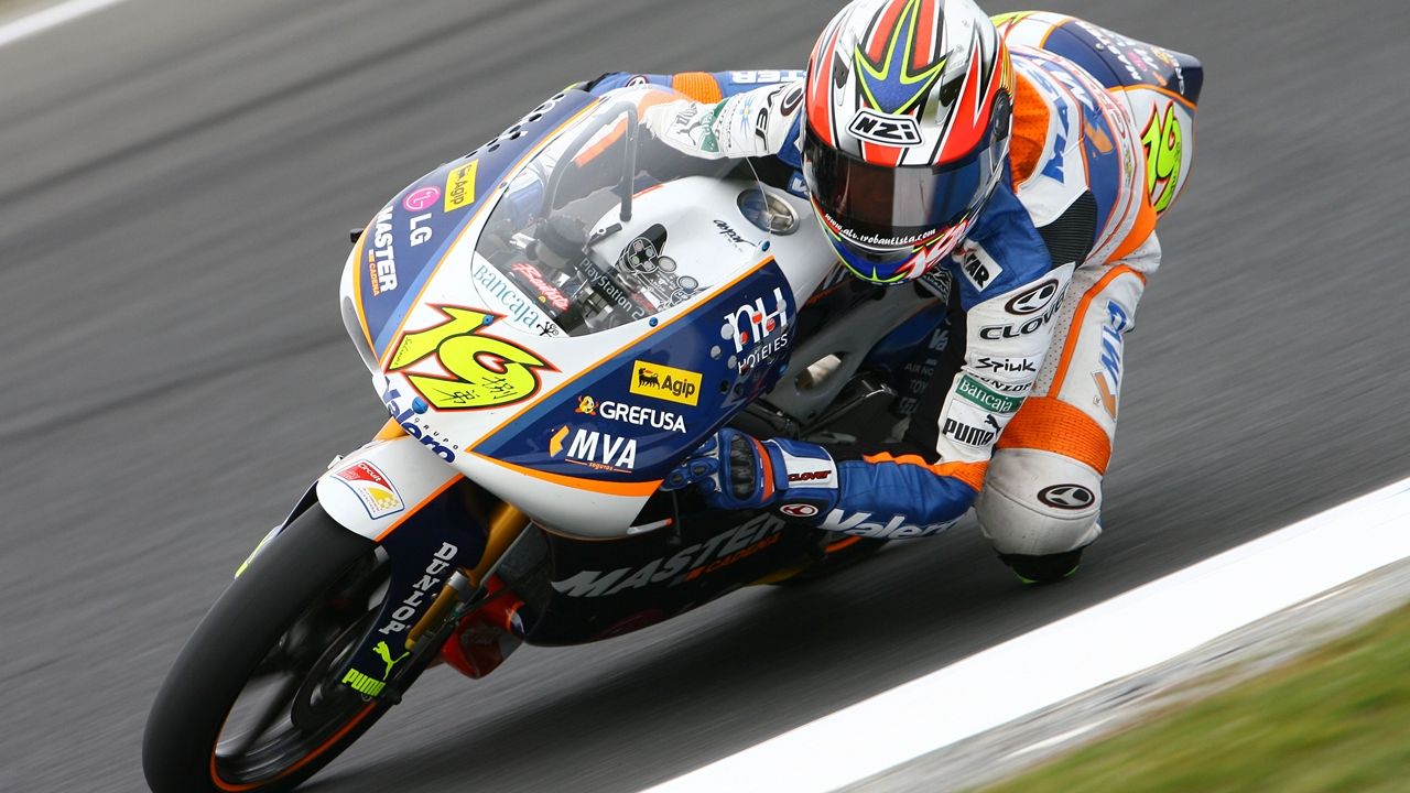Los campeones del mundo con Aprilia