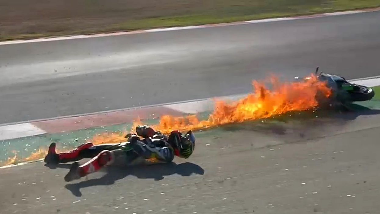 Espectacular accidente de Tom Sykes