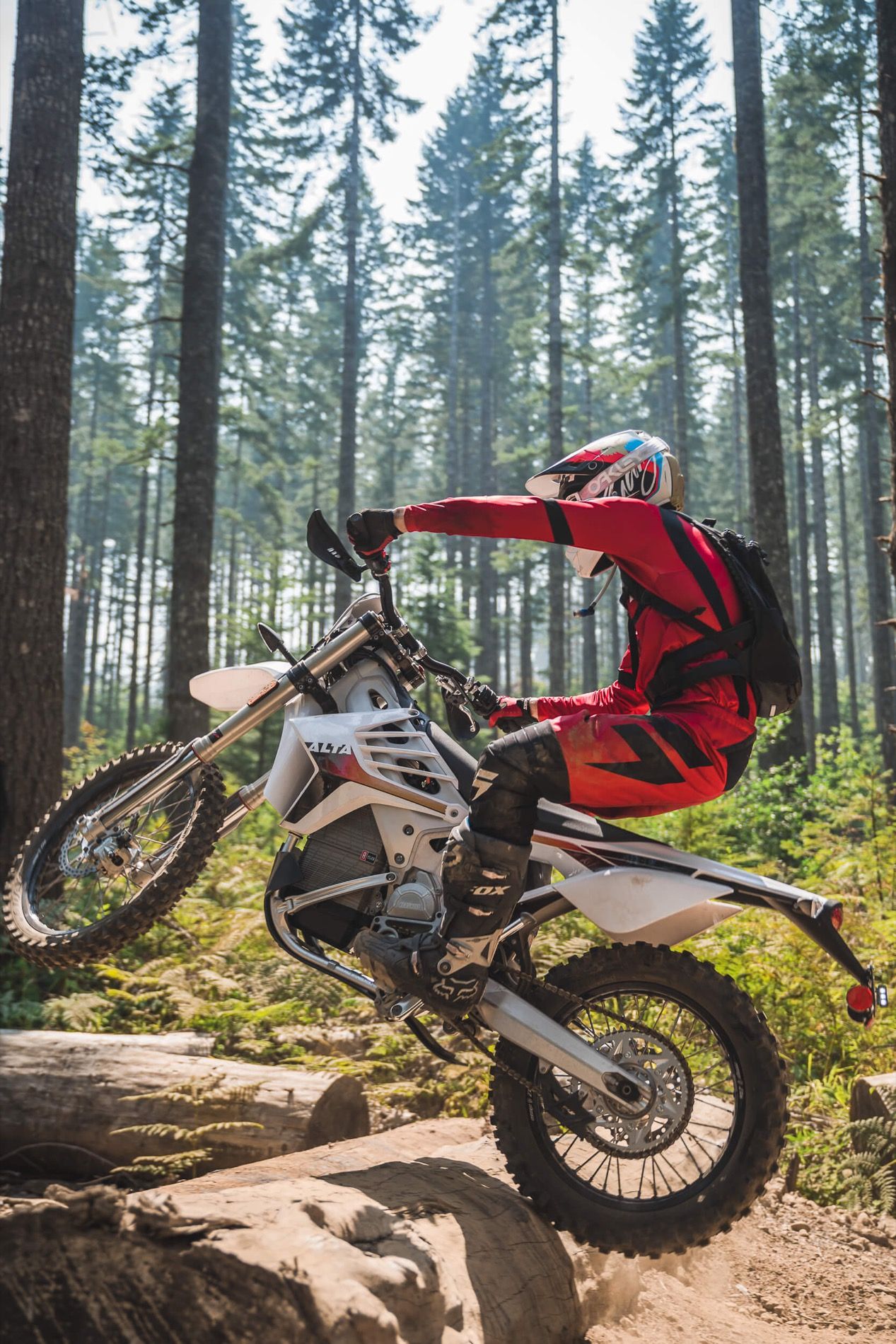 Alta Redshift EX, una enduro eléctrica de récords