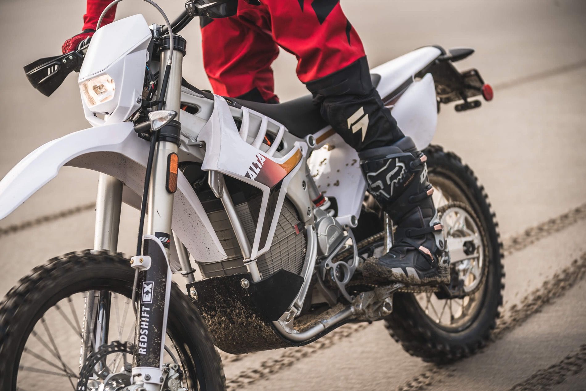 Alta Redshift EX, una enduro eléctrica de récords