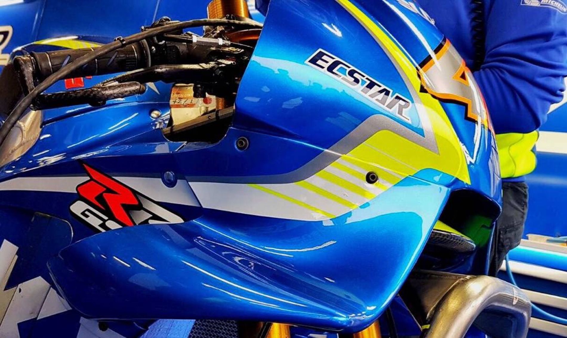 "El Bigotes", nuevo carenado Suzuki