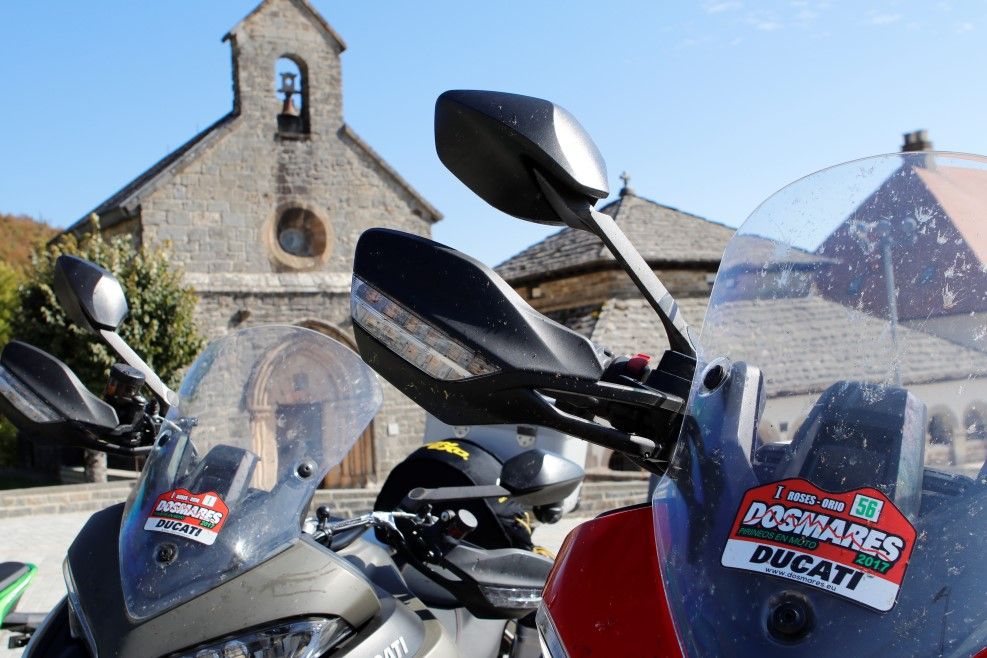 Travesía DosMares Ducati: Pirineos en moto