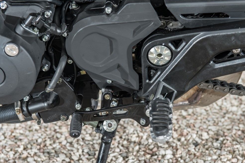Benelli Leoncino 502