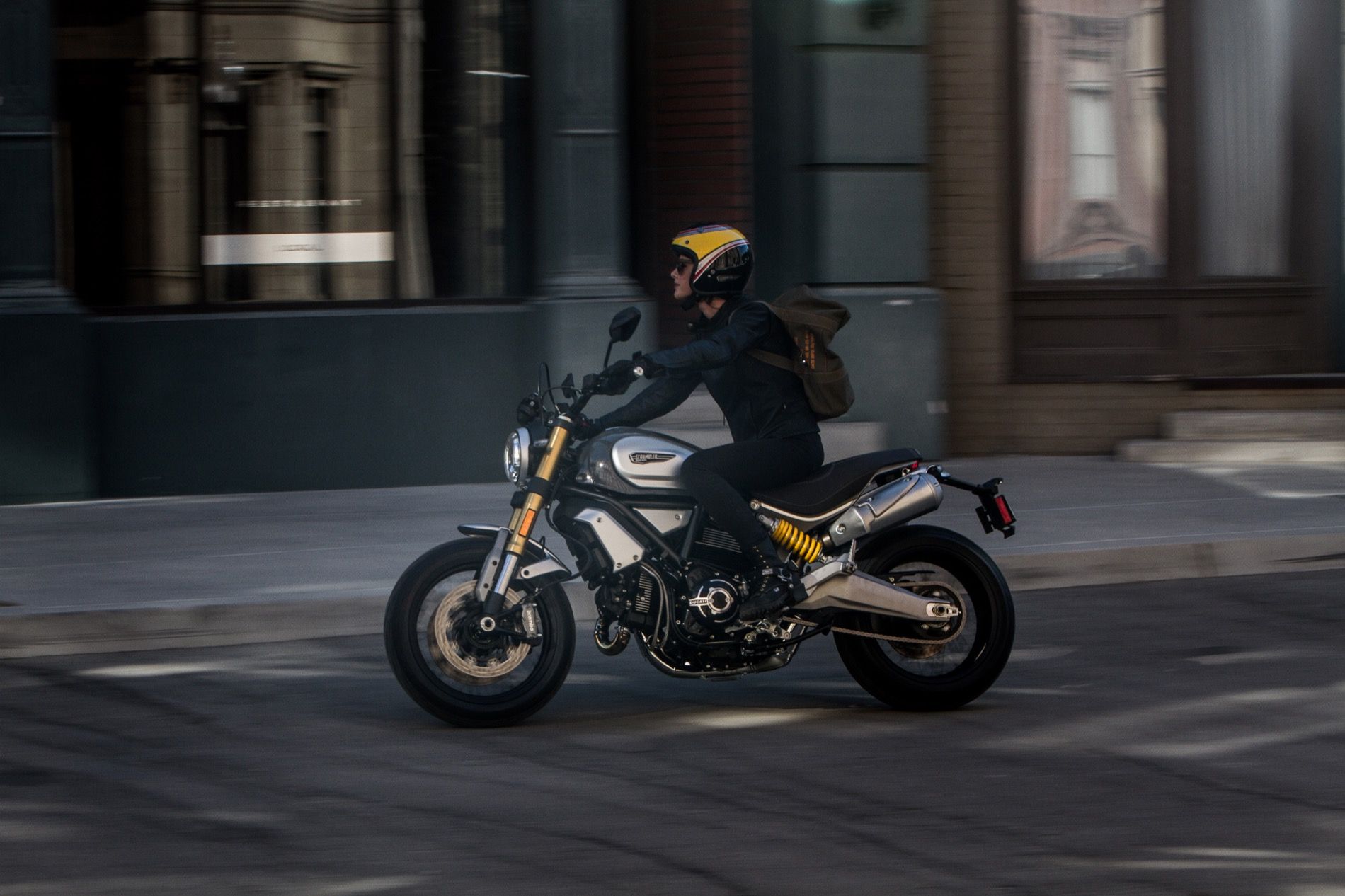 Ducati Scrambler 1100, Special y Sport