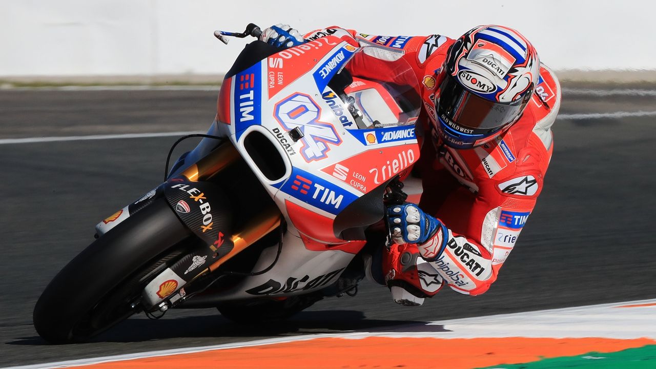 Los pilotos de MotoGP 2018, en Valencia