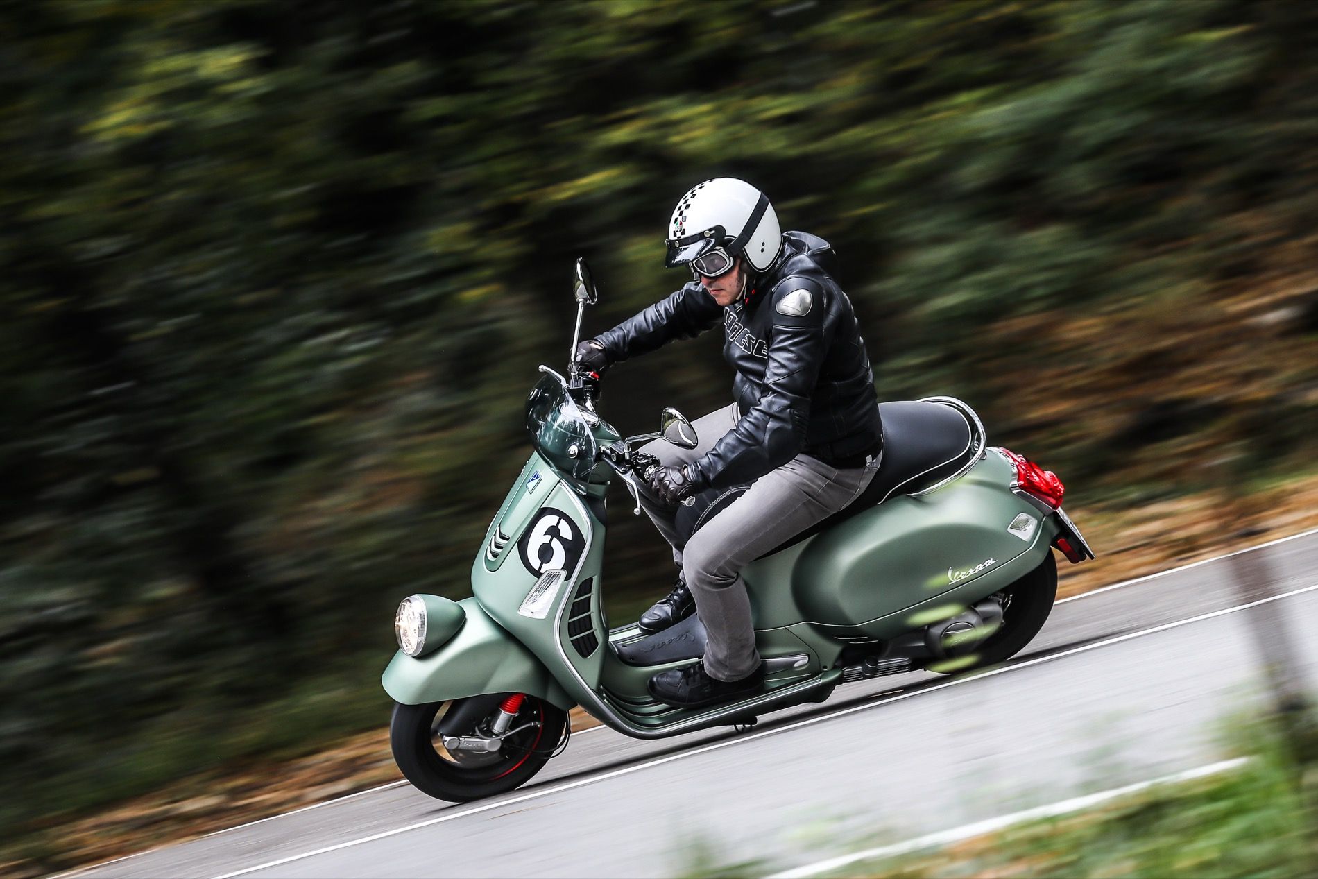 Vespa Sei Giorni, prueba y primeras impresiones