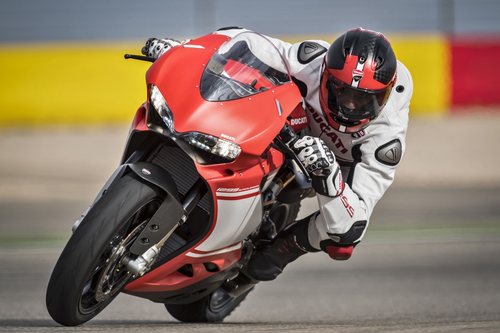 Ducati 1299 Superleggera, prueba