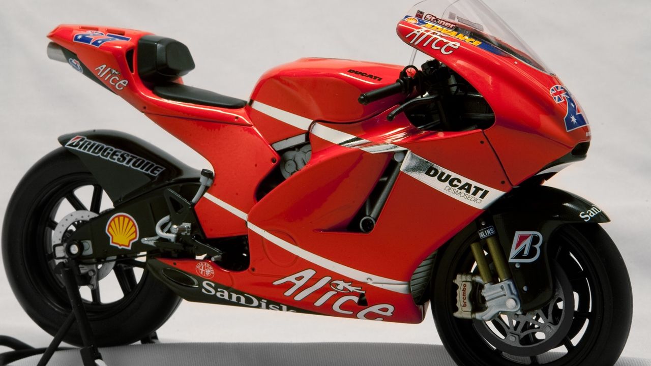 Ducati Desmosedici GP7