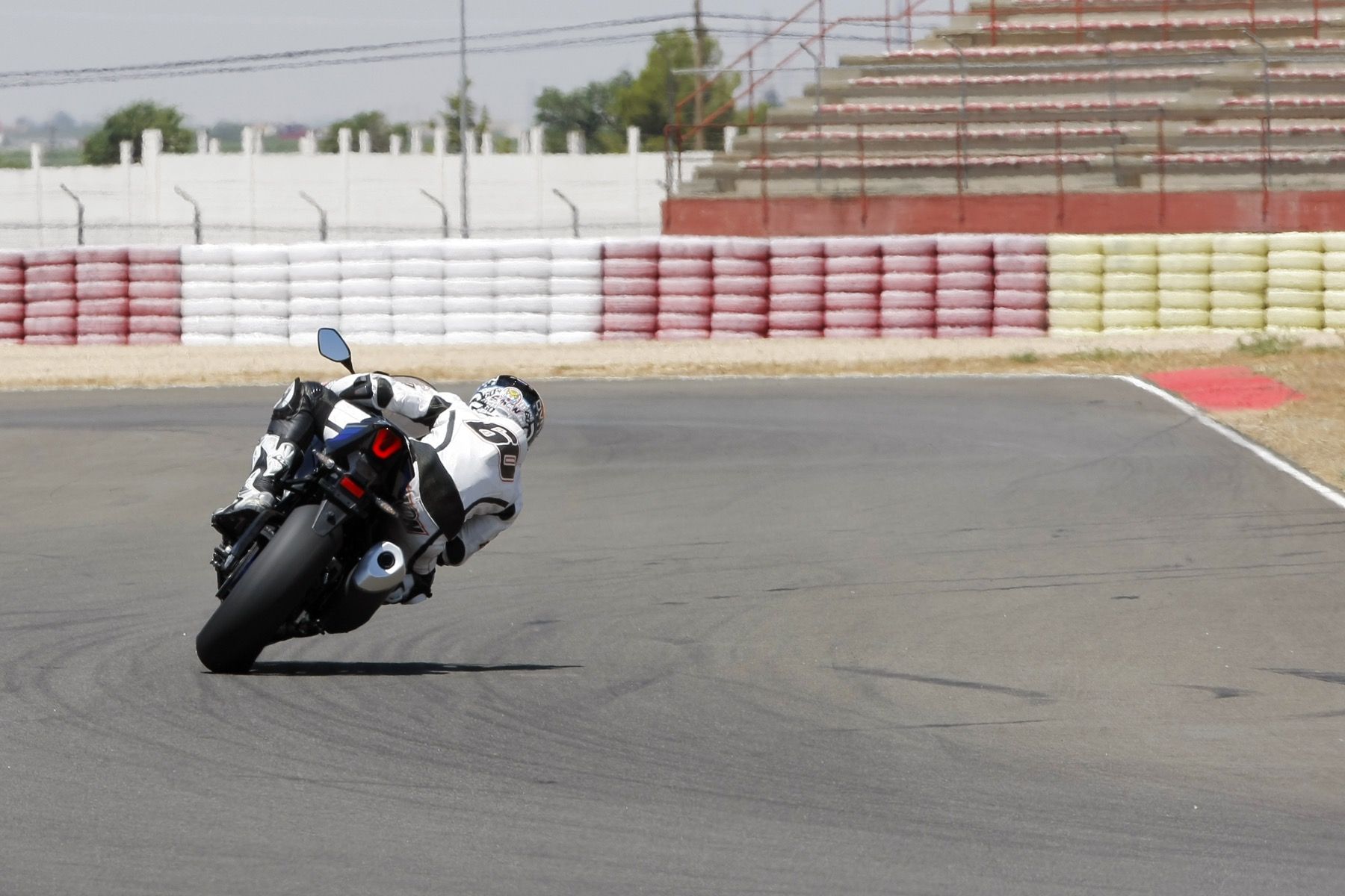 Suzuki GSX-R 1000R, al límite con Julián Simón
