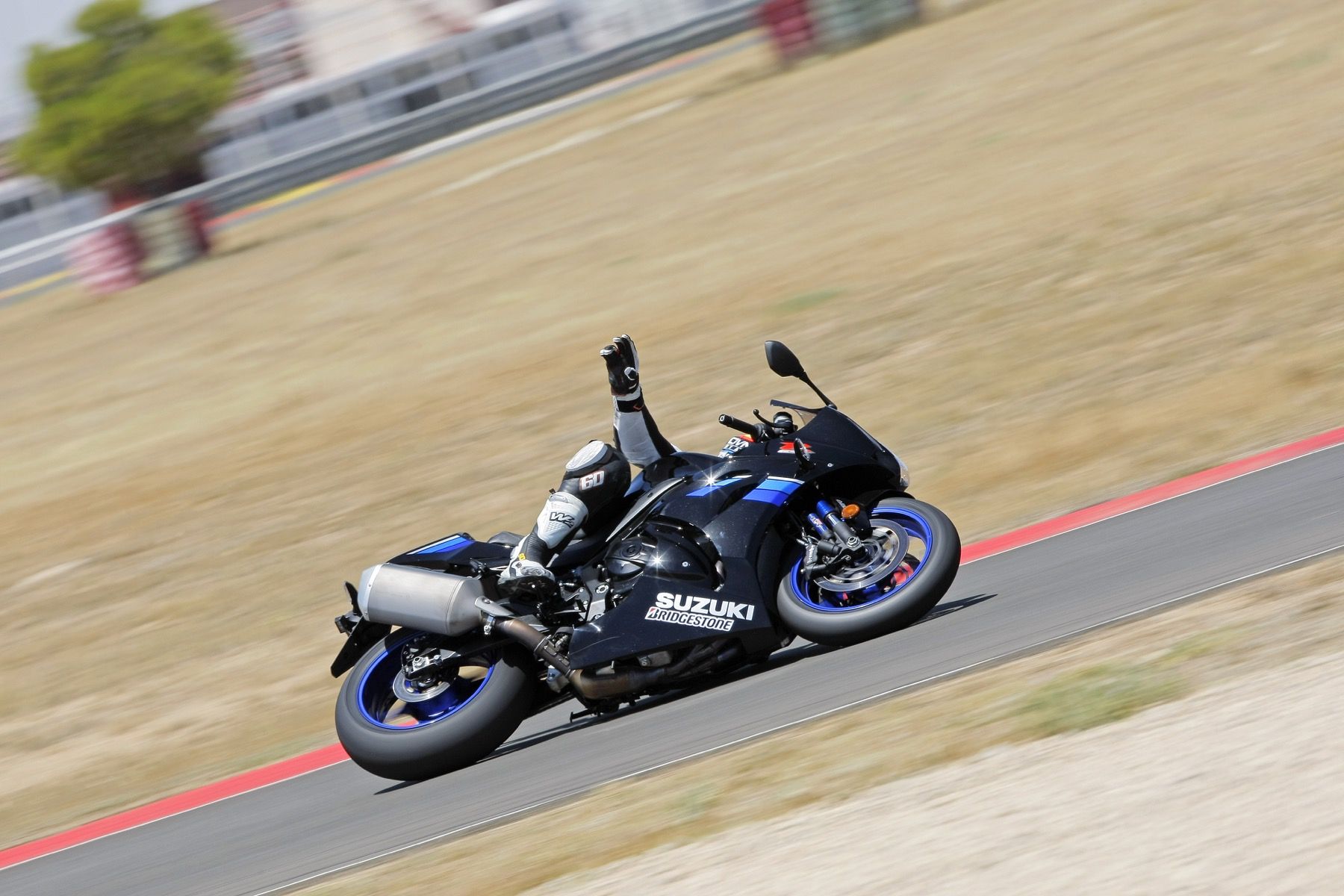 Suzuki GSX-R 1000R, al límite con Julián Simón