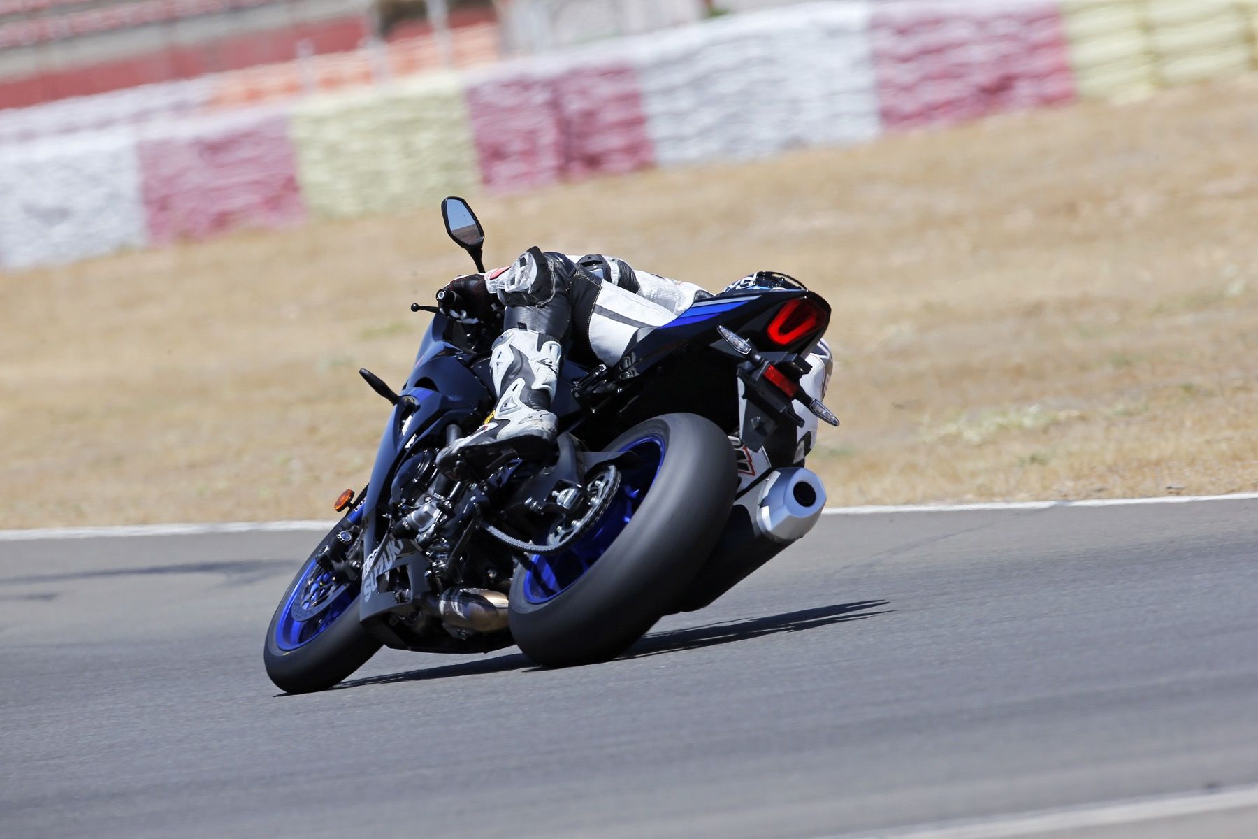 Suzuki GSX-R 1000R, al límite con Julián Simón