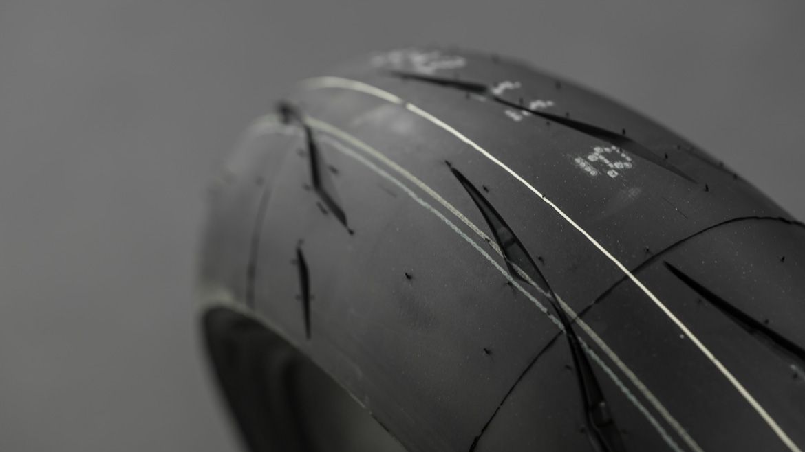 Bridgestone Battlax Racing R11