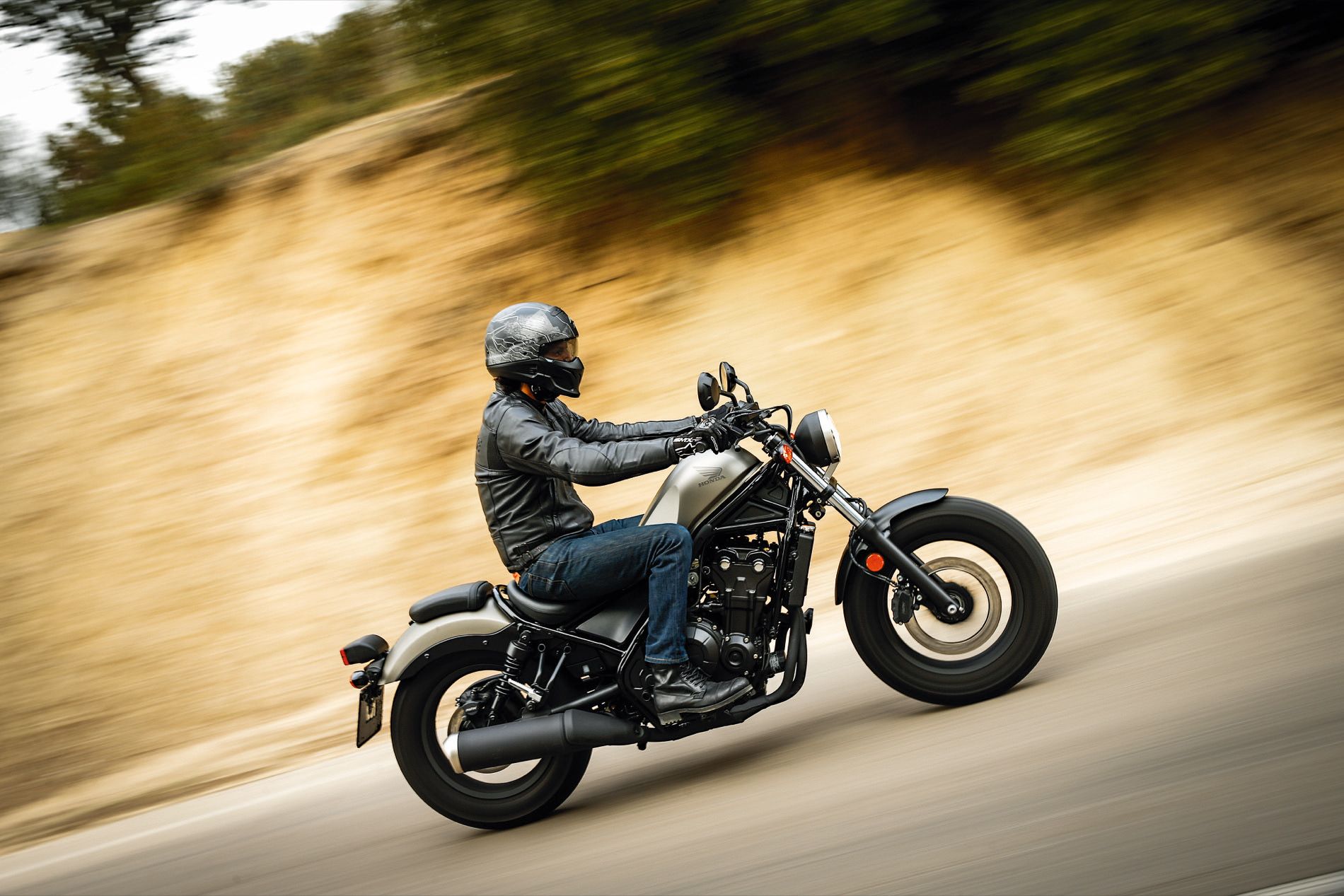Comparativa Kawasaki Vulcan S vs Honda Rebel