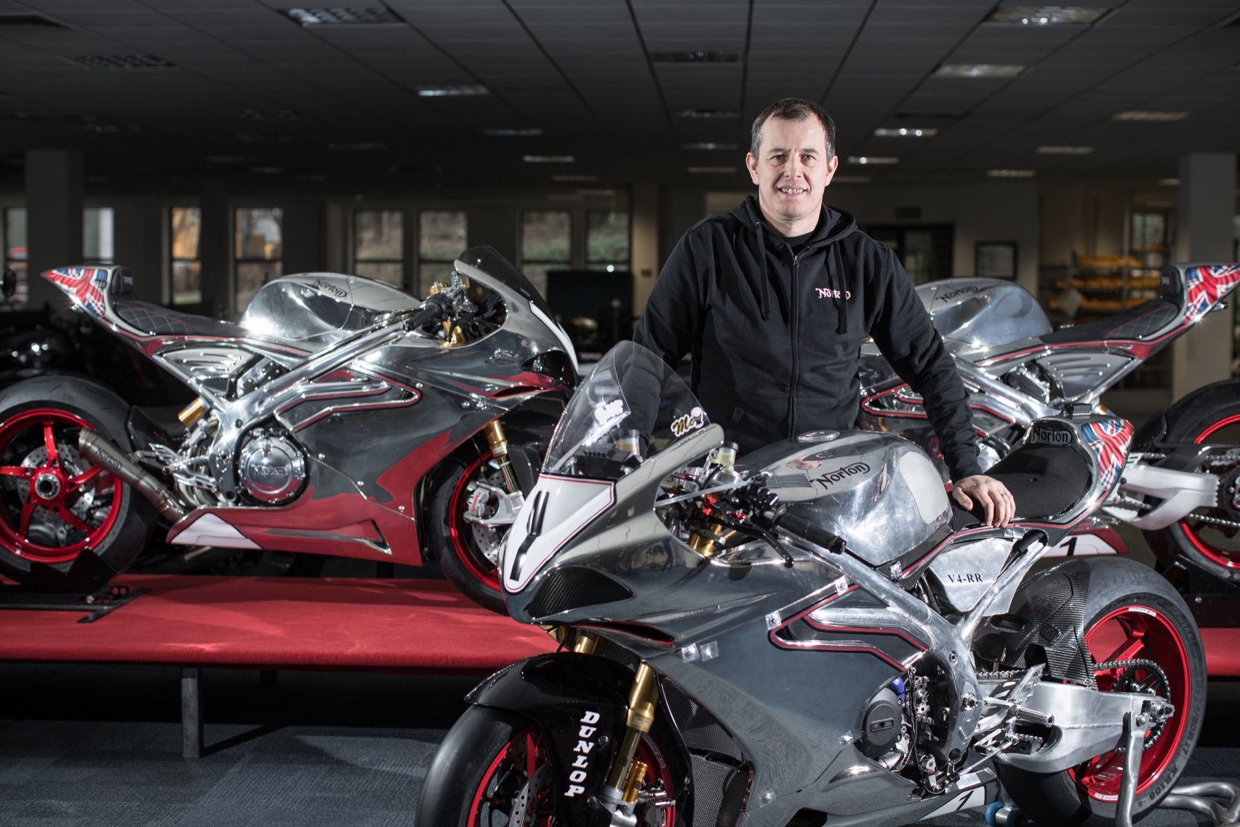 John McGuinness ficha por Norton