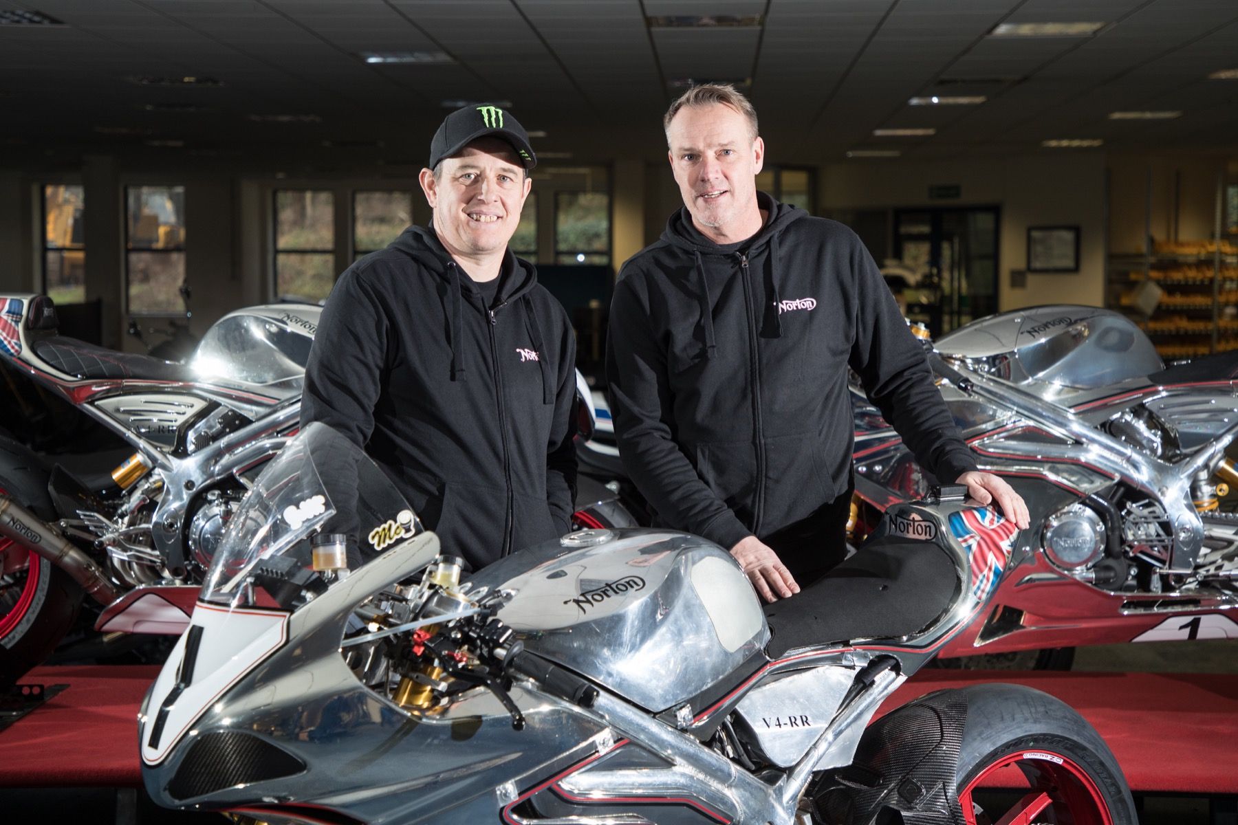 John McGuinness ficha por Norton