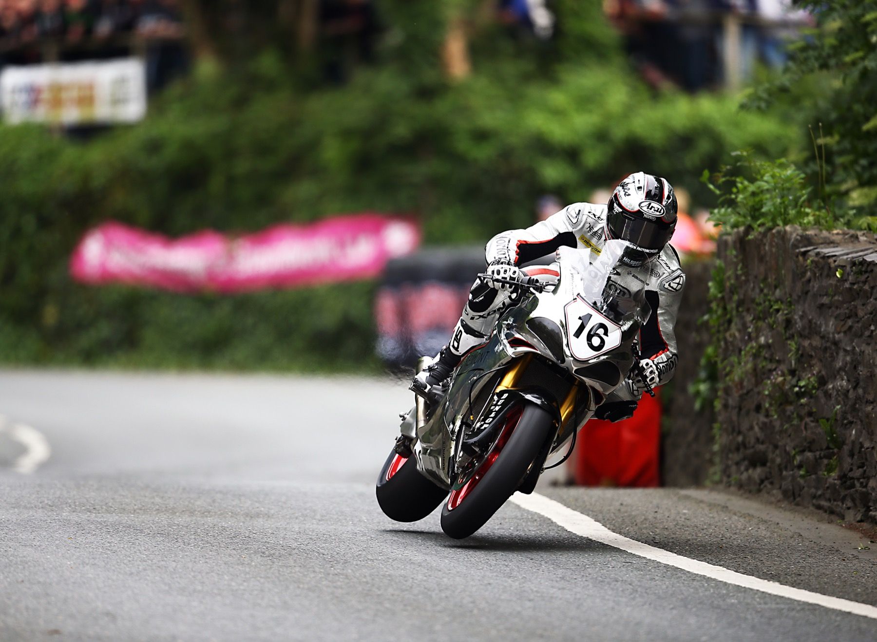 Josh Brookes firma con Norton