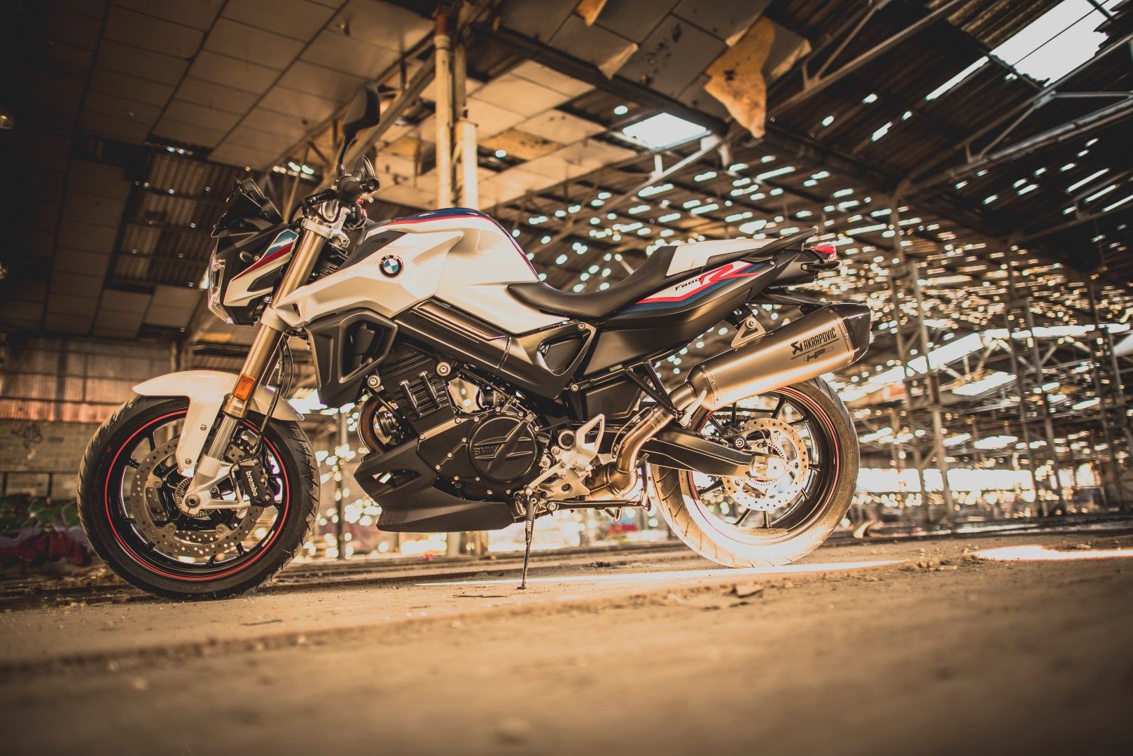 BMW F 800 R Akrapovic. Fotos