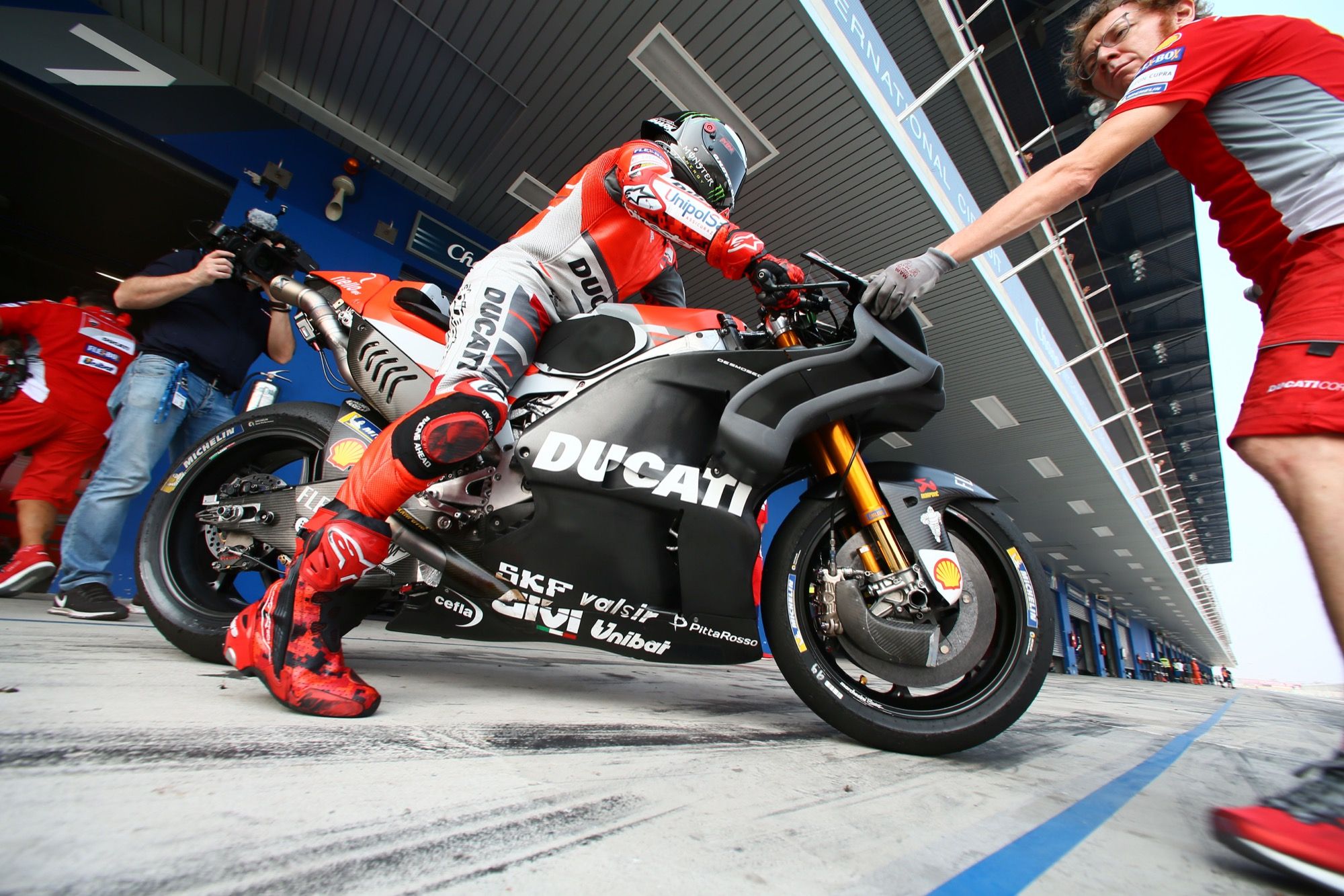 MotoGP 2018, carenados y alerones