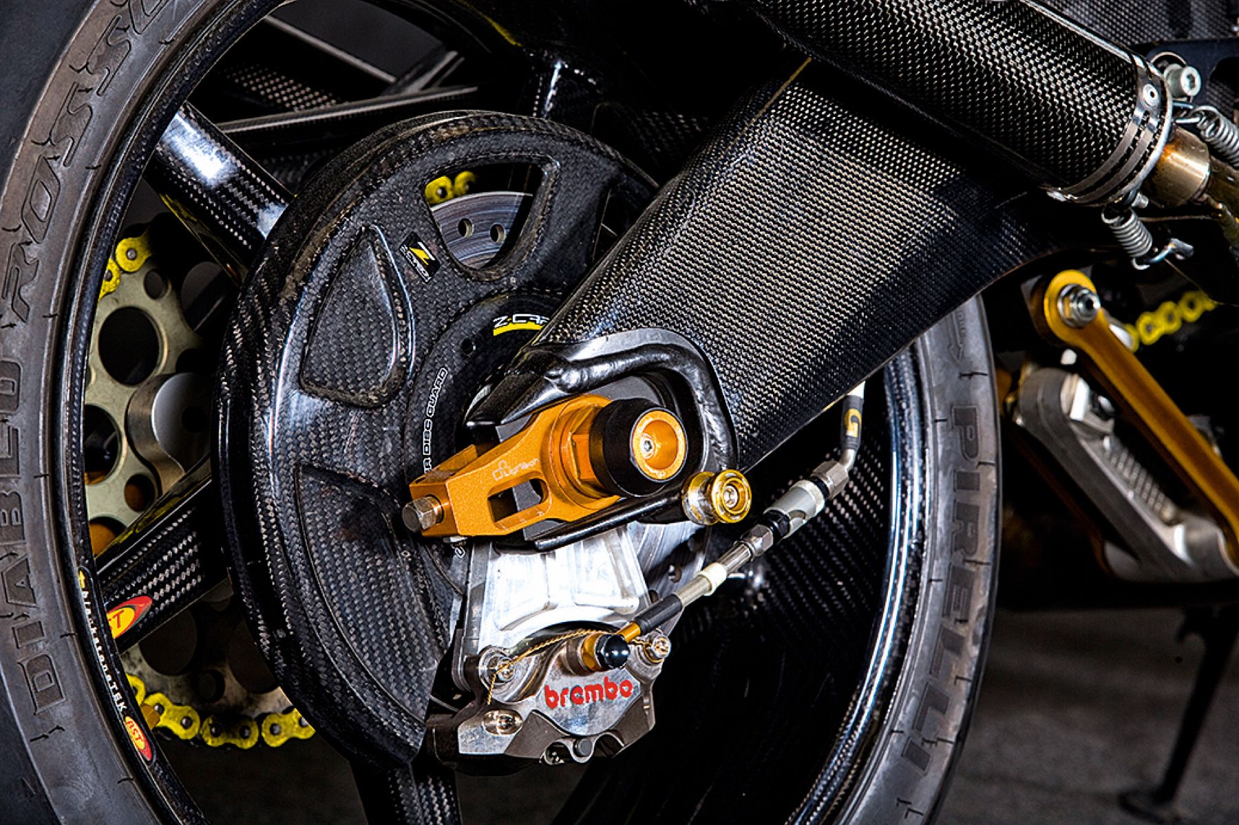 Yamaha RD350 "Crazy Carbon"