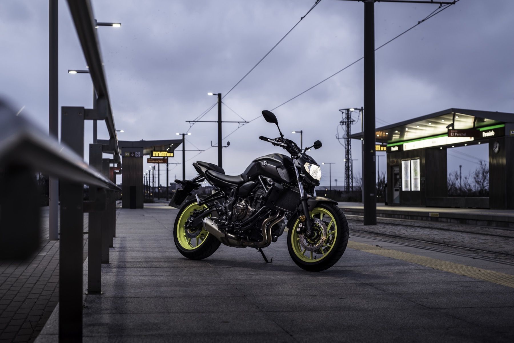 Probamos la Yamaha MT-07 2018