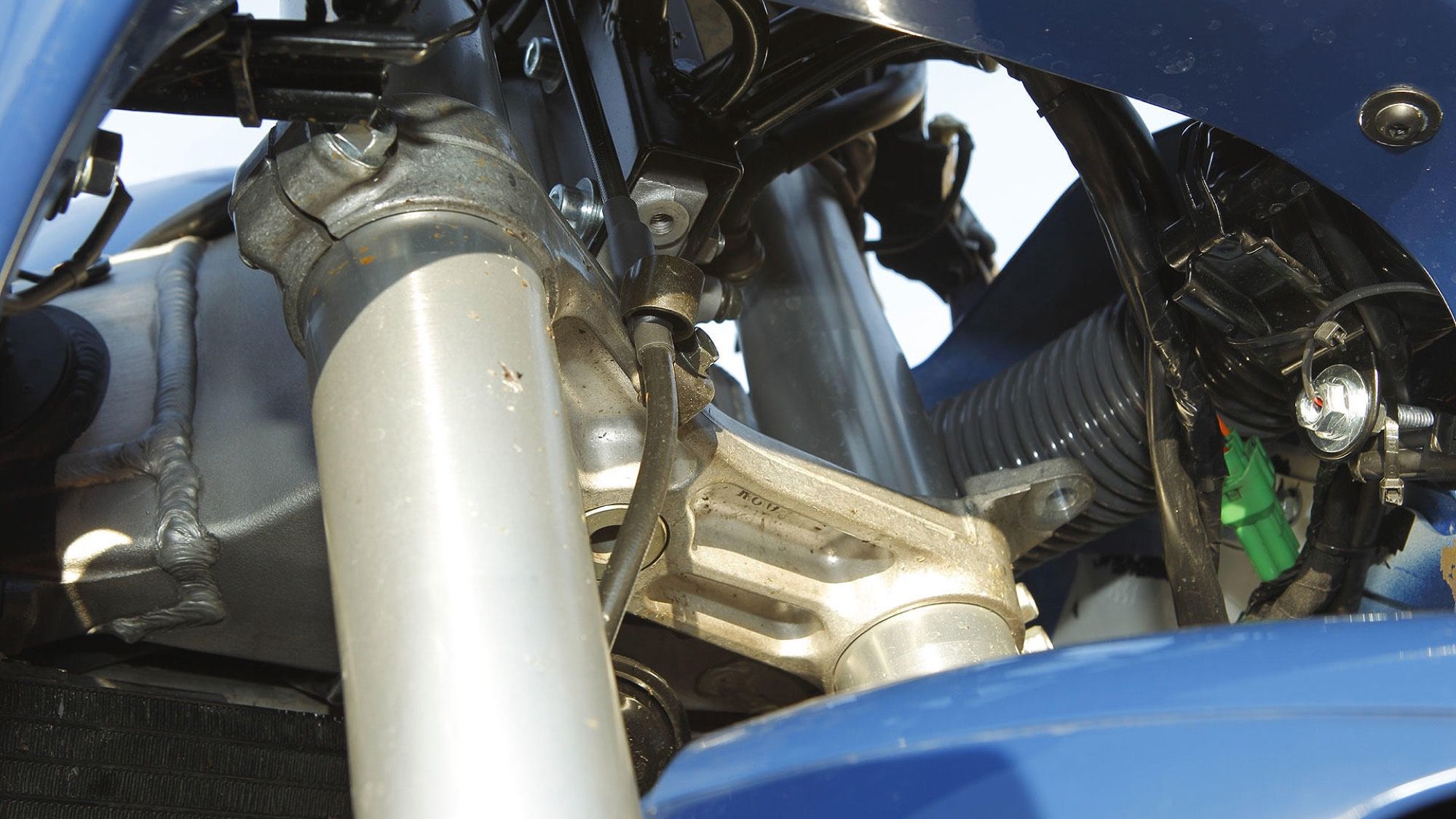 Suzuki Hayabusa transformada en GSX-R del 89
