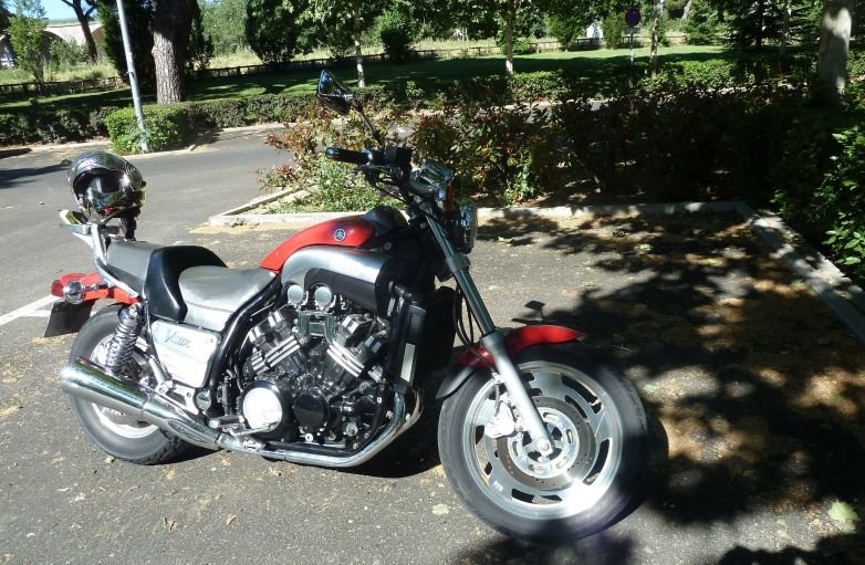 Yamaha V-MAX